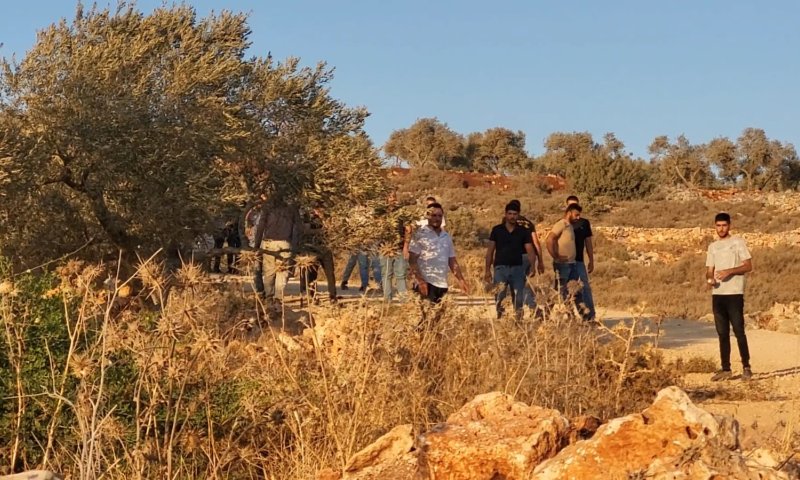 הוכחה מצולמת: המחבל שחוסל תועד אוחז באבן