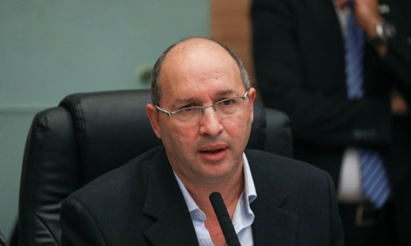 ניסנקורן מינה ועדה שתבחן את הסמכת עורכי הדין