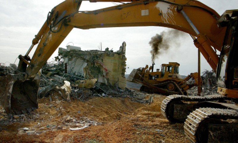 בג"צ קיבל את עתירת שלום עכשיו והורה להרוס בתים בששה מאחזים ביו"ש