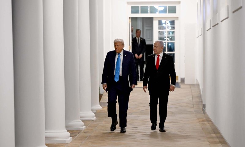 הבית הלבן: טראמפ הופתע מהתקיפות של ישראל בסוריה