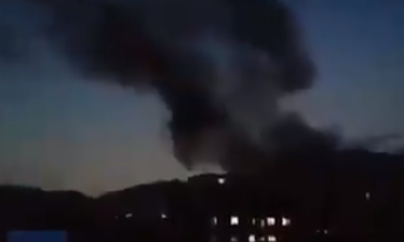 דיווח באיראן: פיצוץ בצפון טהרן, עשן סמיך במקום