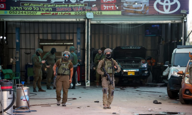 מצוד אחר המחבל מחווארה: שני חשודים נעצרו