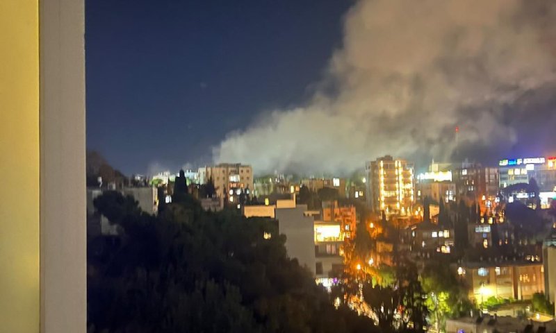 מטח של 10 שיגורים לחיפה; דיווח על נפילות בעיר