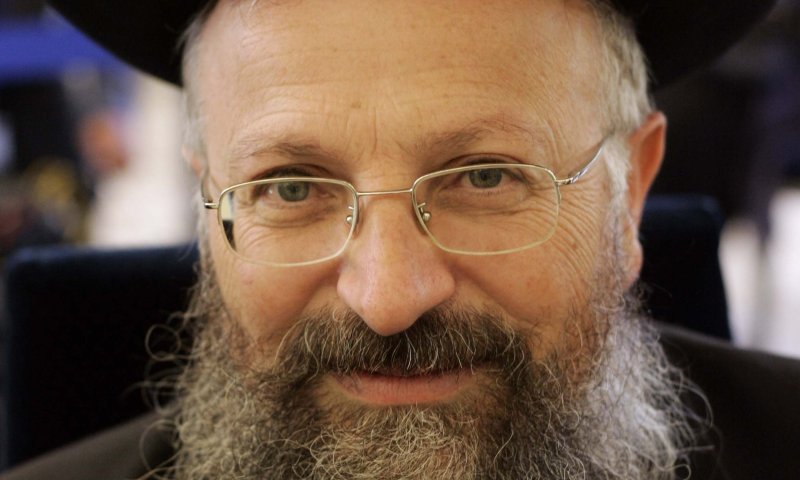 הרב אליהו על התאונה: דיבורים על נקמת דם &ndash; לא במקום