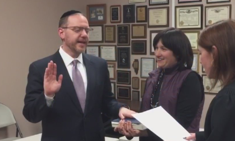 לראשונה: רב יהודי ישמש כחבר מועצה בעיריית שיקגו