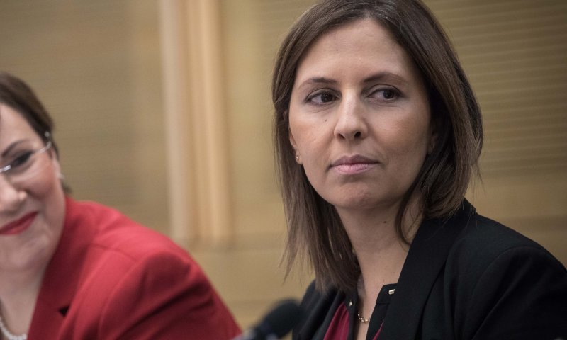 דיווח: איראן ניסתה לחדור לטלפון של השרה גילה גמליאל