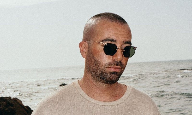 עומר אדם הבטיח, ומקיים היום הופעת פיצוי ראשונה