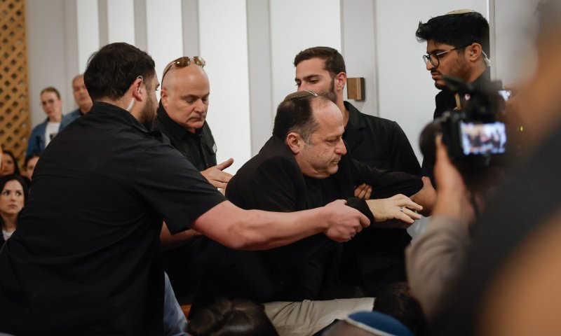 פיצוץ הדיון בבג"צ: הזעקות של השמאל הן שיא הצביעות