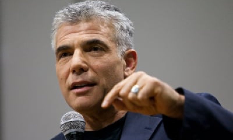 הורים שכולים: שיאיר לפיד לא ינחה אירוע ליום הזכרון