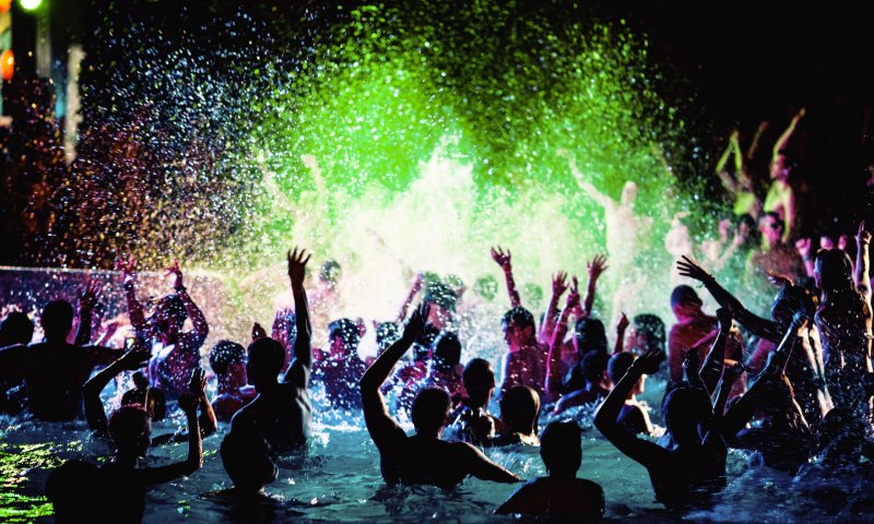 נשים בהייטק מבקשות: די לאירועים בבגד ים