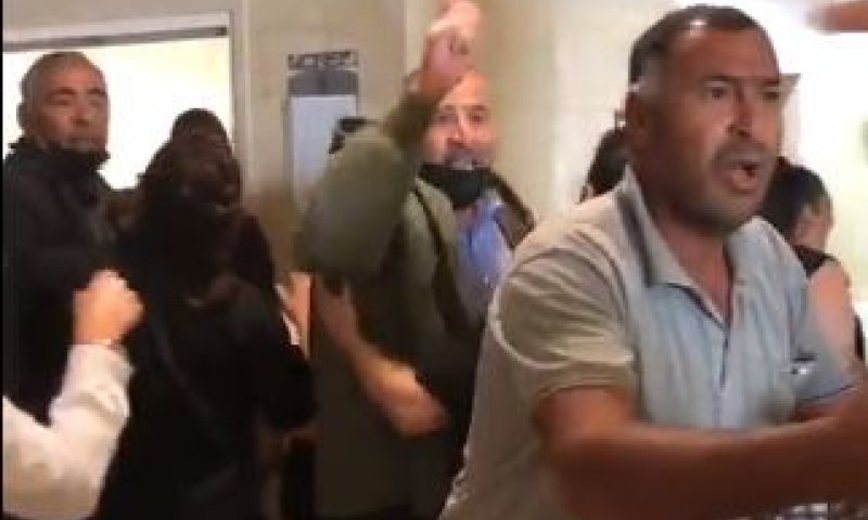 אביו של מחבל לאב השכול: "אני יודע איפה אתה גר"|צפו: