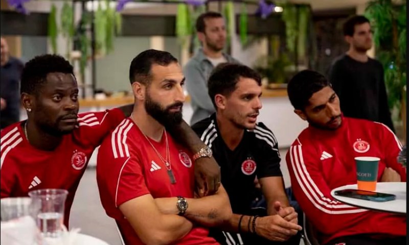 הפועל תל אביב מתייחדת עם אוהדיה שנרצחו