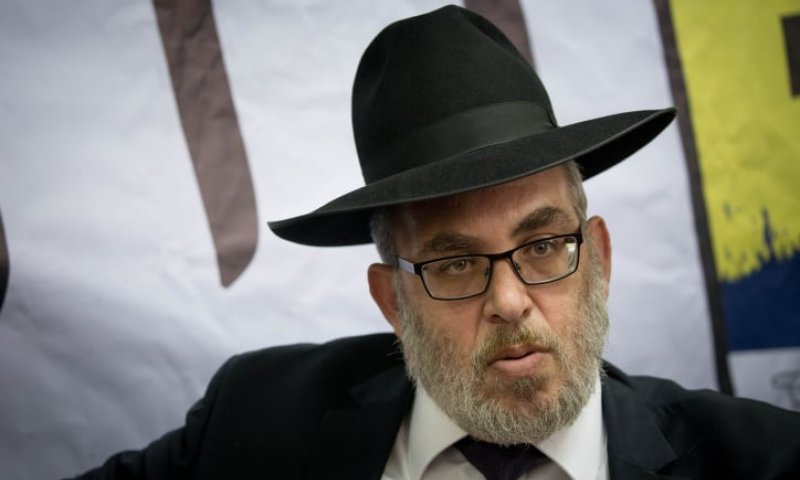 "כשמדובר על 'תגלית' זה בסדר, אבל על תלמיד ישיבה תהום הארץ"