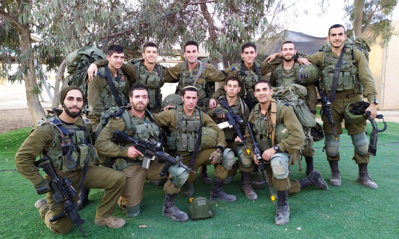 למה אני? קצין סרוג בטור סיכום לקורס קצינים