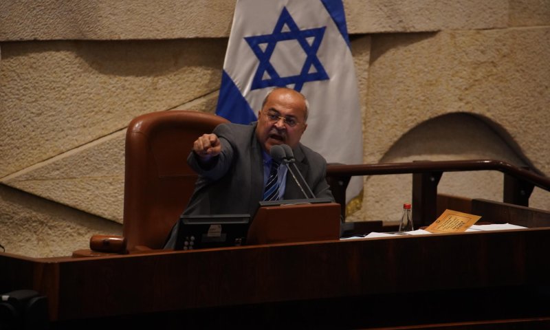 מהומה במליאה | טיבי סילק את סטרוק: "תומכי טרור"