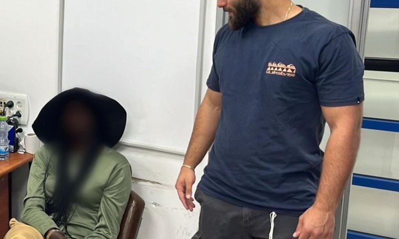 תיירת גורשה מישראל לאחר שהפרה צו אלוף והסיתה נגד ישראל