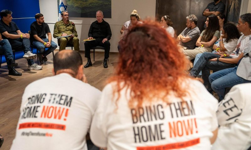 גלנט למשפחות החטופים: "לממש את ההזדמנות שנוצרה"