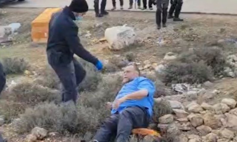 בנצי גופשטיין התלווה לבן גביר והותקף באלימות. צפו