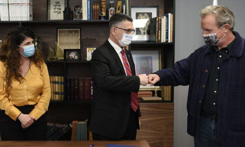 סער טען שעלה ירוק תומכים בו, הם מיהרו לתקן אותו