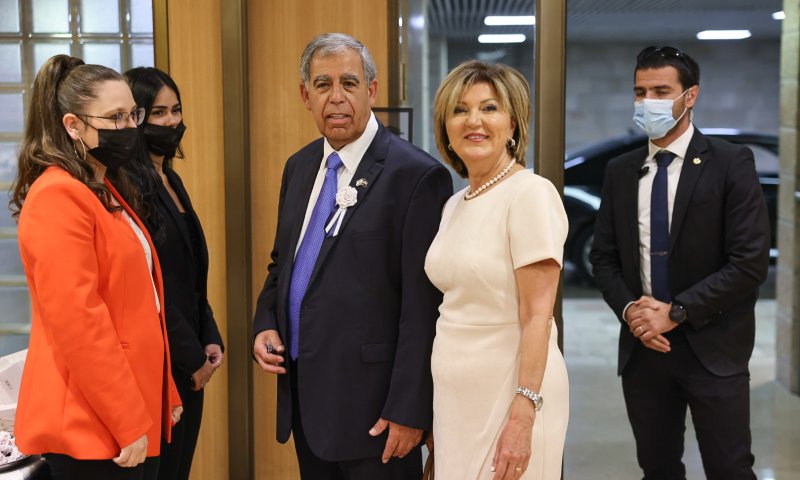 יו"ר הכנסת להרצוג: "מקווה שתוביל לשיח חדש ואחר"