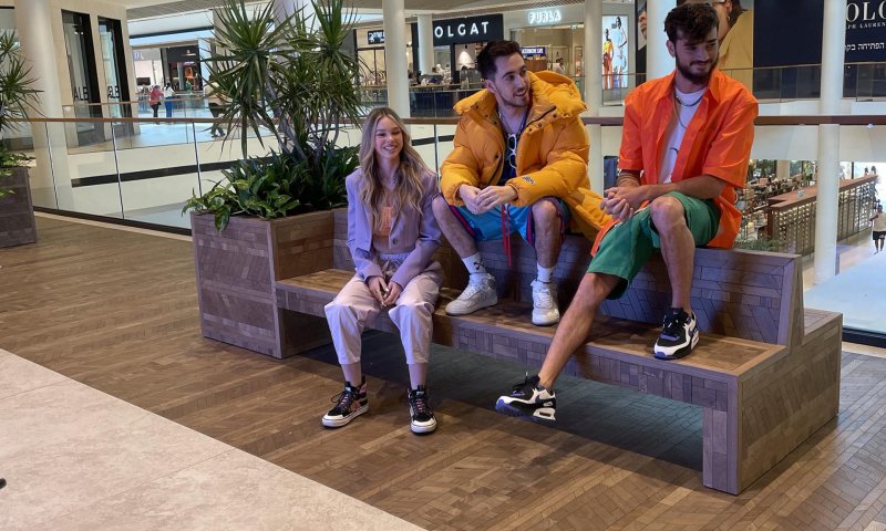 לא ציפינו: הבן של שרי אריסון בקמפיין חדש