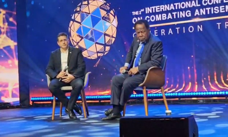 הבכיר האמריקני לסרוגים:"לטאקר קרלסון אין שום השפעה על טראמפ"