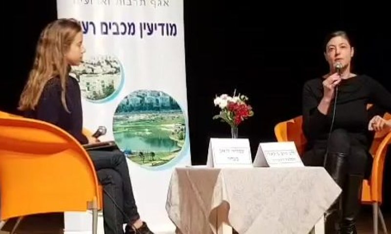 ההסבר של מרב מיכאלי להשתלחות בבנות השירות