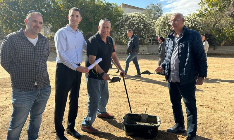 שנה לאחר הטבח: אבן פינה חדשה הונחה במועצת אשכול