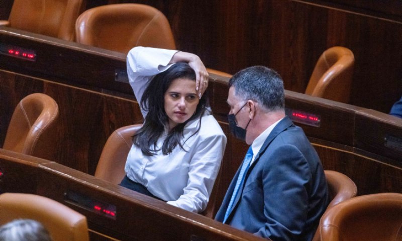 סקר מפתיע: את מי הציבור רוצה כשר המשפטים?