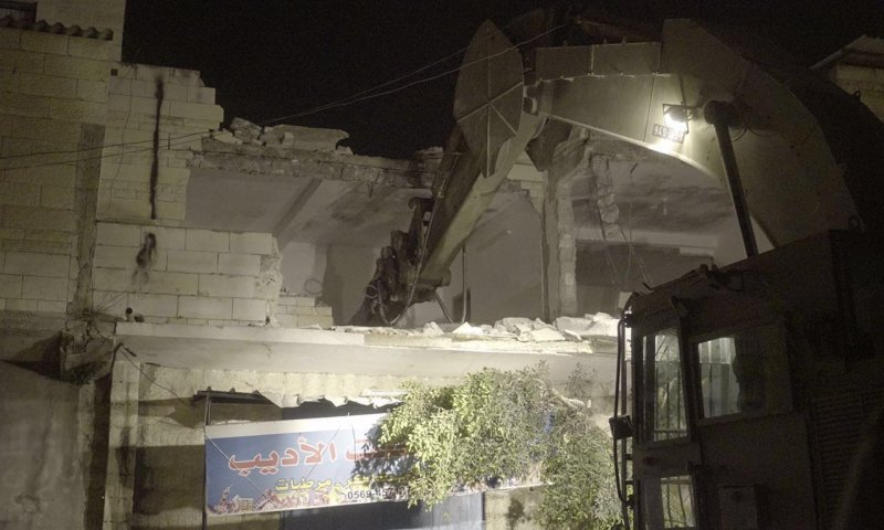 ירי על כוח צה"ל במהלך הריסת בית המחבל &bull; צפו