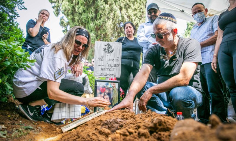 החשודה בחפירות בקבר החייל: "היה סיכוי שיתעורר"