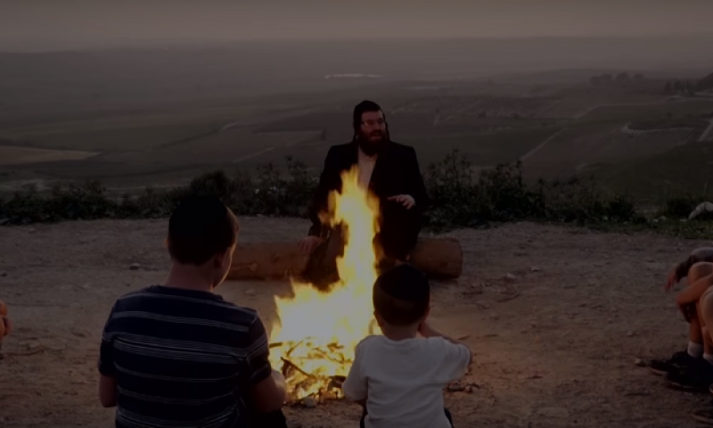 צפו: כשסיפורו המרגש של הרב קרליבך הפך לשיר&nbsp;