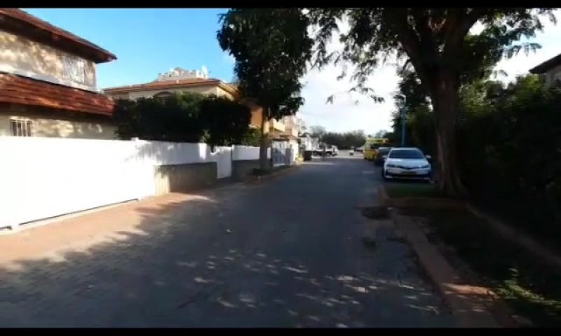 רצח בלוד: בן 50 נדקר למוות ובת 50 במצב אנוש