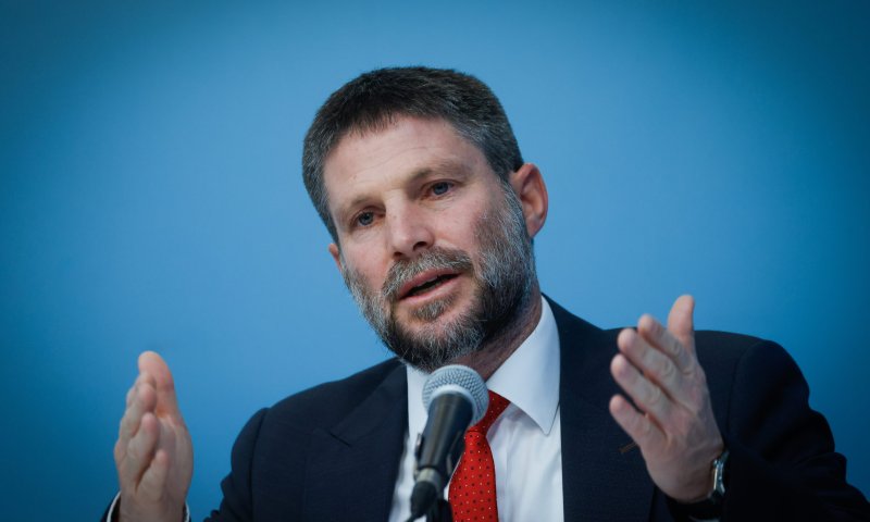 סמוטריץ' תוקף: הרמטכ"ל מכין את דרכו לפוליטיקה