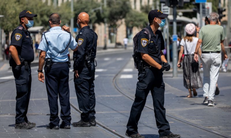 אלפים נשלחו לבידוד לאחר שאיכוני השב"כ הופעלו