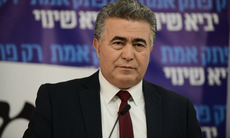 פרץ הודיע: אתפטר מהכנסת אבל אמשיך לכהן כשר