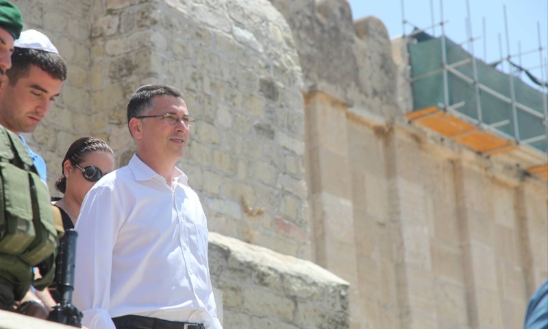 סער: "לא ניתן לספר את סיפור העם היהודי בלי חברון"