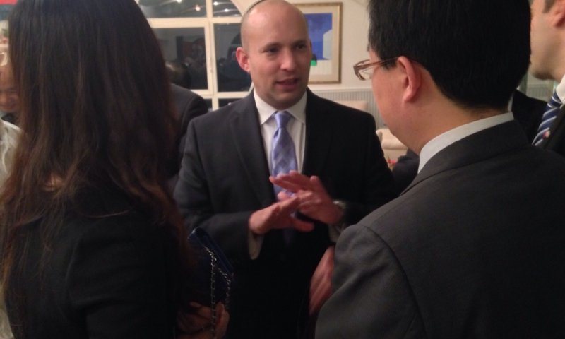 איך אומרים ״בורא פרי הגפן״ בסינית?