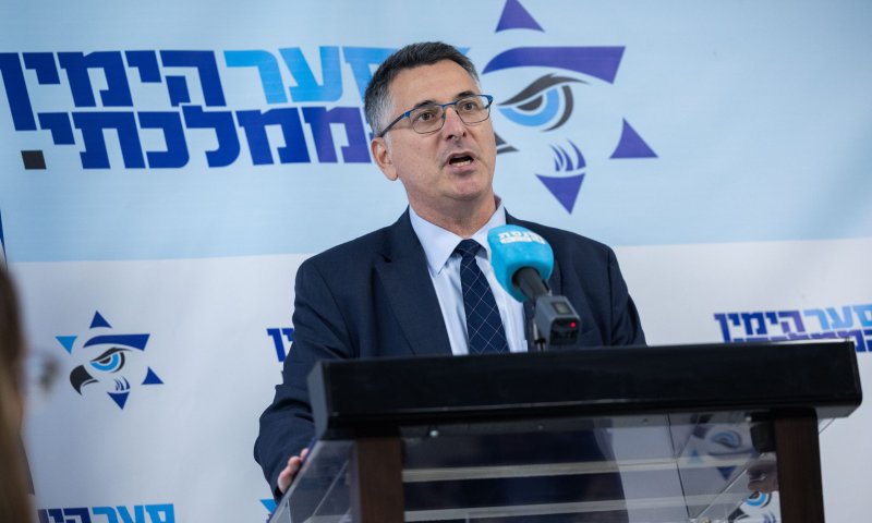 סער על הממשל בסוריה: "כנופיית טרור, שלטון איסלאמיסטי"