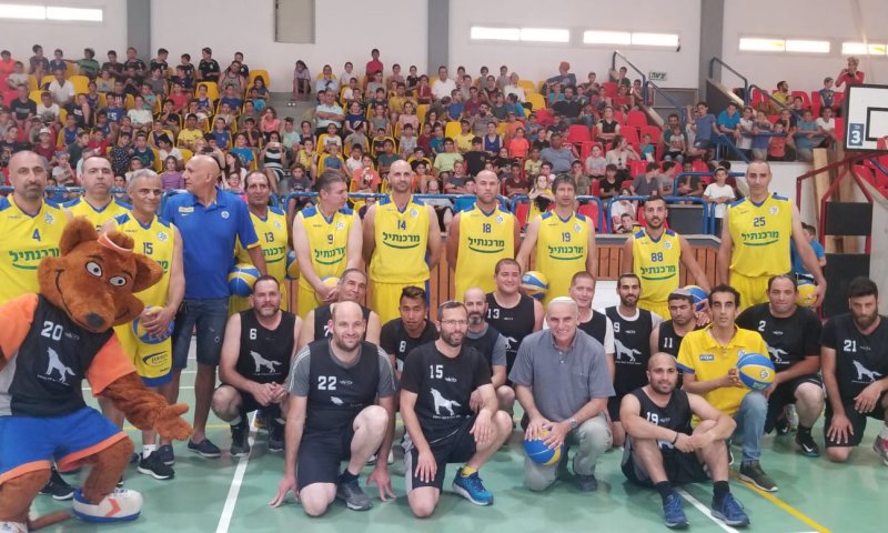 וותיקי מכבי ת"א בכדורסל מול נבחרת בנימין &ndash; מי ניצח?