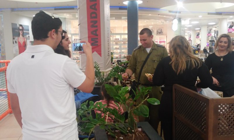 נוער הבית היהודי יצא להגיד תודה לחיילים