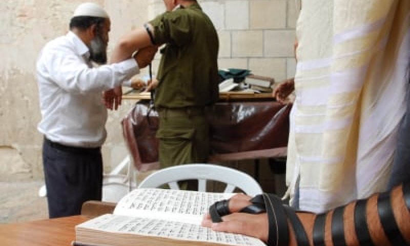 עם ישראל מתחזק: יותר אנשים בישראל שומרים מצוות