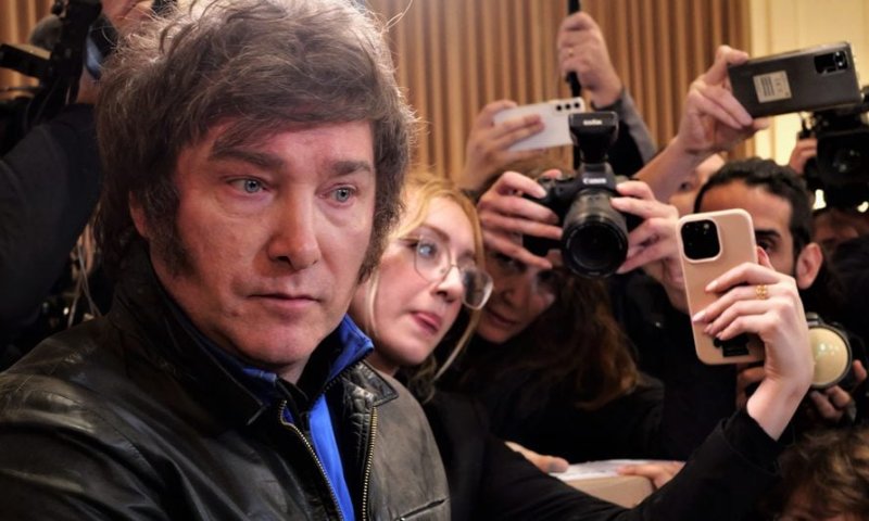 כבוד: נשיא ארגנטינה זכה ב"פרס נובל היהודי"