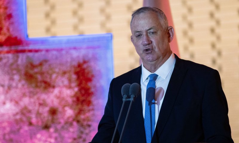 גנץ רוצה לאשר בממשלה ועדת חקירה למירון