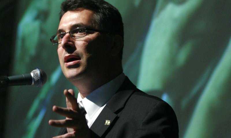 שר החינוך גדעון סער בבי"כ ה'חורבה': חנוכה &ndash; חג האמונה