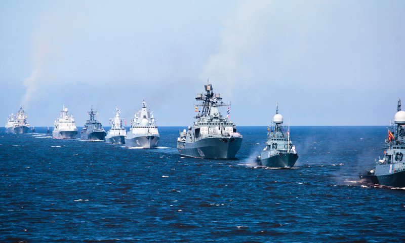 דרמה בים: ספינה רוסית ירתה לעבר כלי שיט בריטי