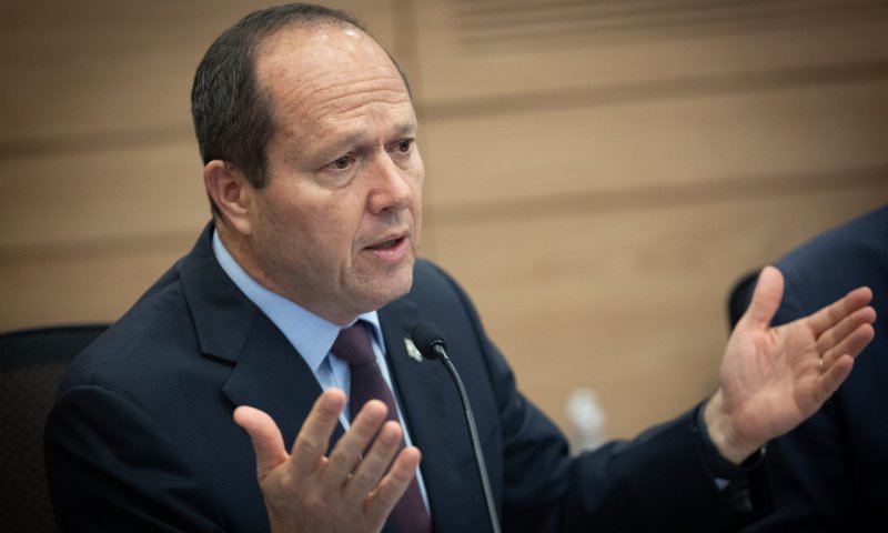 ברקת: אסור להחזיר את הפועלים הפלסטינים לרחובות