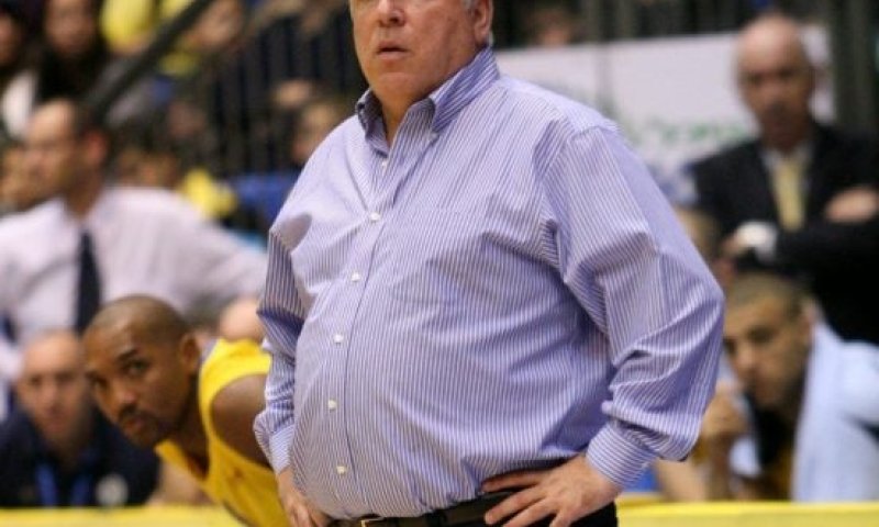 התמודד מול אב מכה ומכחיש את יום הולדתו: פיני גרשון חוגג 74