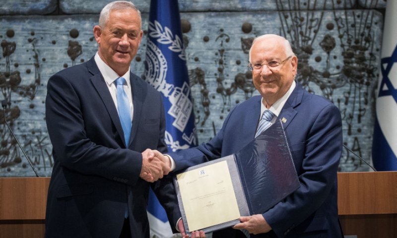 גנץ לריבלין: אבקש להאריך את המנדט להרכבת הממשלה