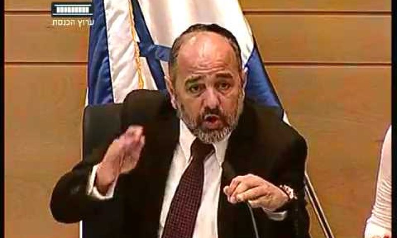 מחטף בועדת החינוך: "אתה חותמת גומי". צפו